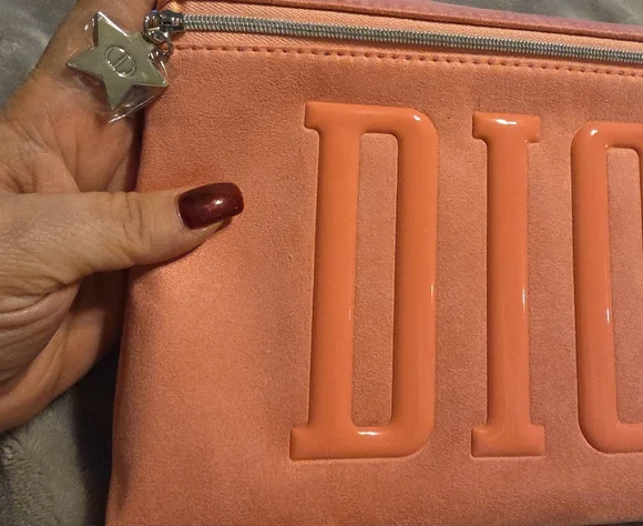 Dior Pink Cosmetic Pouch - Picture 4 of 5